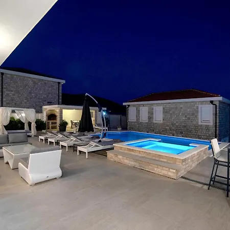 Villa Luxury Miriam With Private Pool And Jet Pool Near Dubrovnik Ivanica
